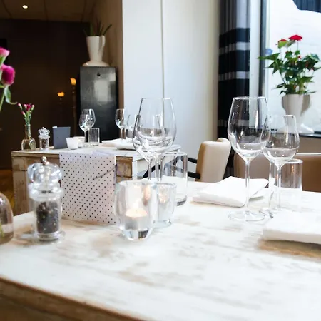 Fletcher Hotel-restaurant فندق