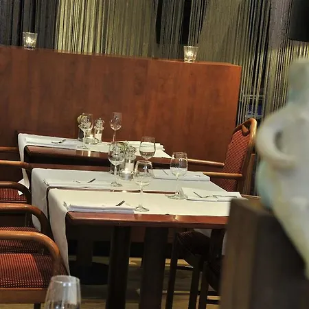 Fletcher Hotel-restaurant فندق فيرت